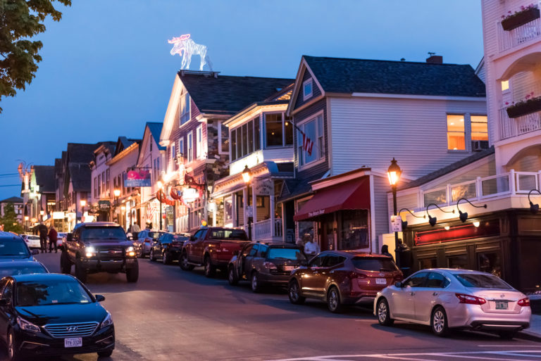 Geddys, Bar Harbor Seafood Restaurant, Geddy's Bar Harbor, Restaurant and Bar in Bar Harbor Maine New England, best seafood restaurant in bar harbor maine, bar harbor lobster, evening on Main Street in downtown Bar Harbor.