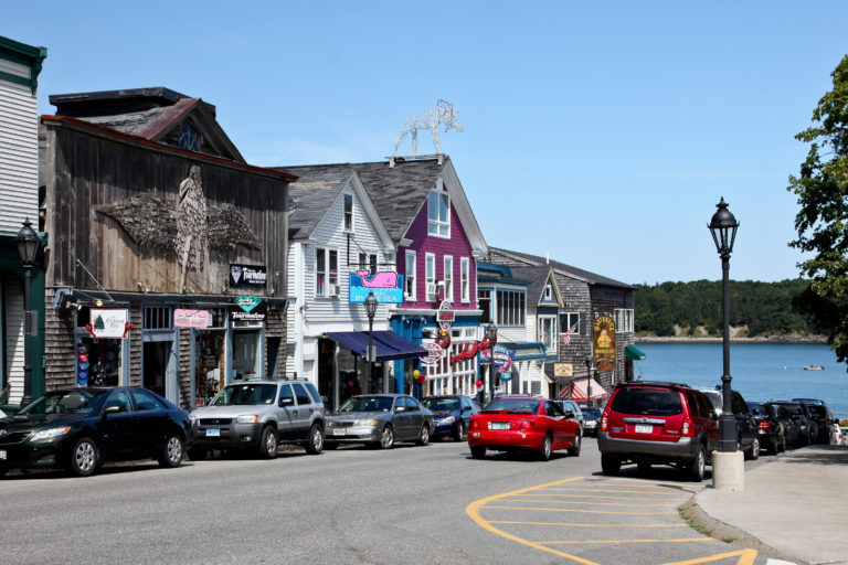 Geddy's Blog: What is Bar Harbor Famous For? Downtown Bar Harbor, Main Street