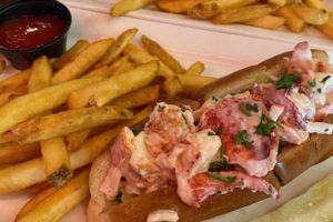 Lobster Rolls: What Makes an Authentic Lobster Roll So Delicious | Geddy’s