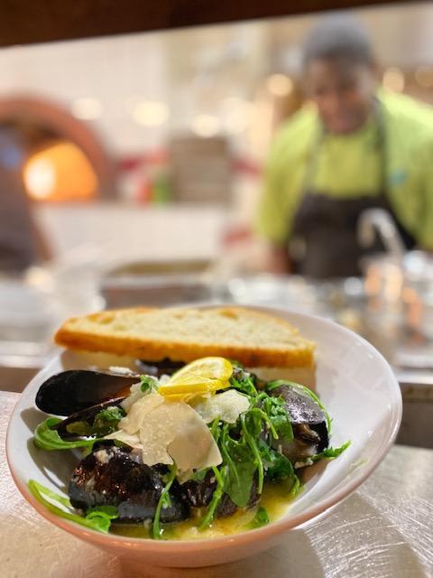 Garlic Mussels & Focaccia